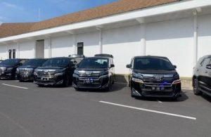 Sewa Rental Alphard Transformer di Bali
